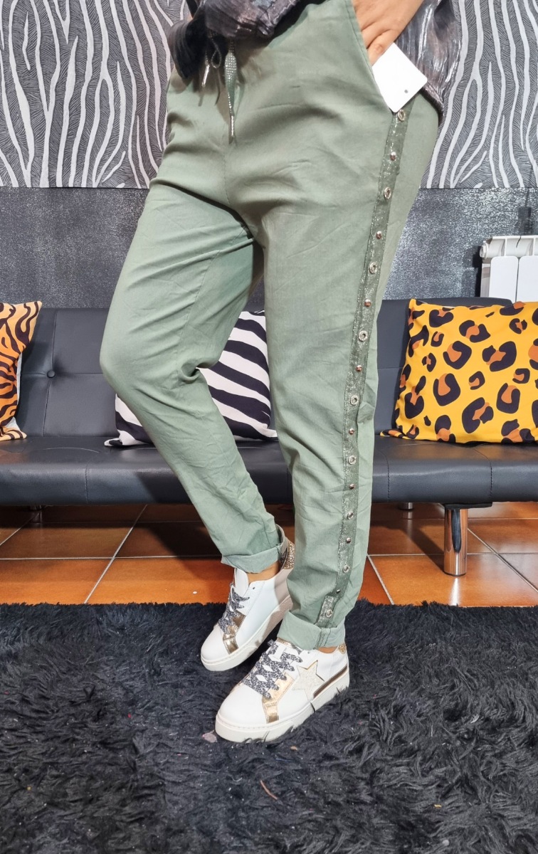 Pantalone borchiette verde